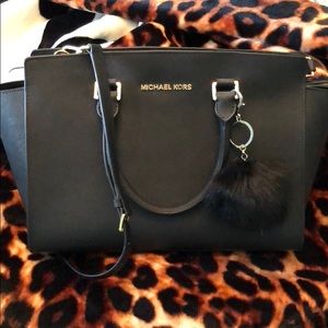 Micheal Kors Purse